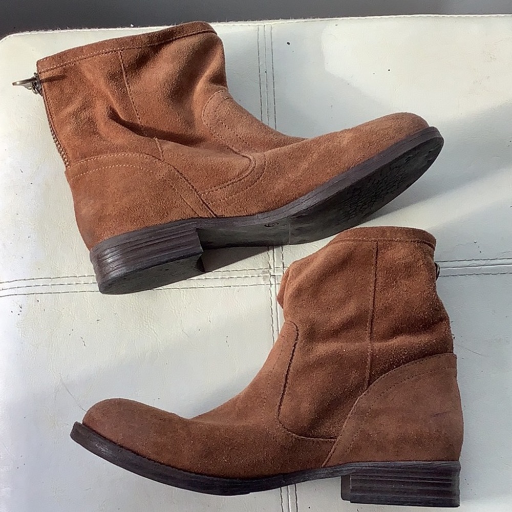 Tan suede boots